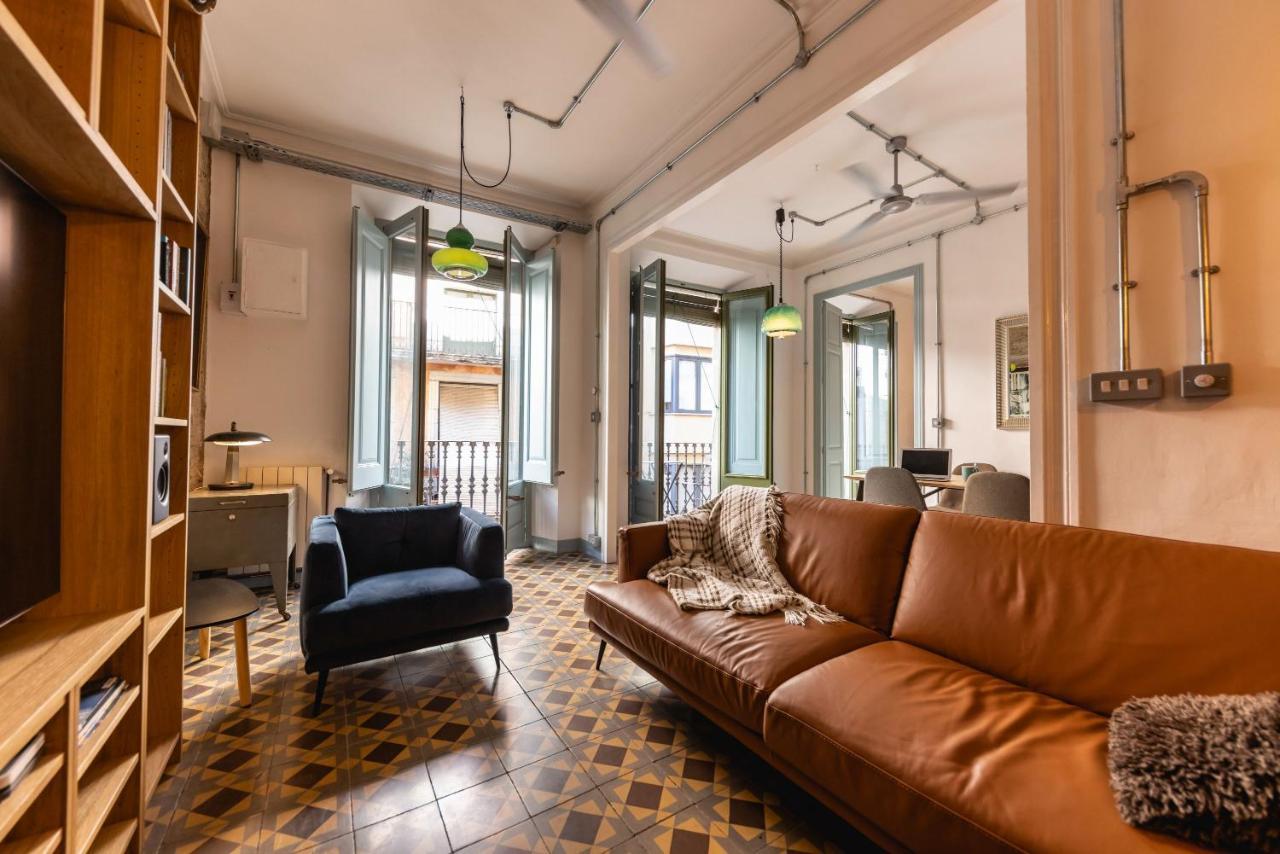 Bravissimo Les Rajoles, Unique 3-Bedroom Apartment Girona Exterior foto